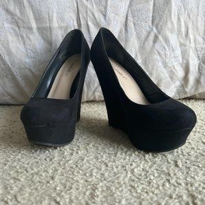 Breckelles Wedges, Size 7, black